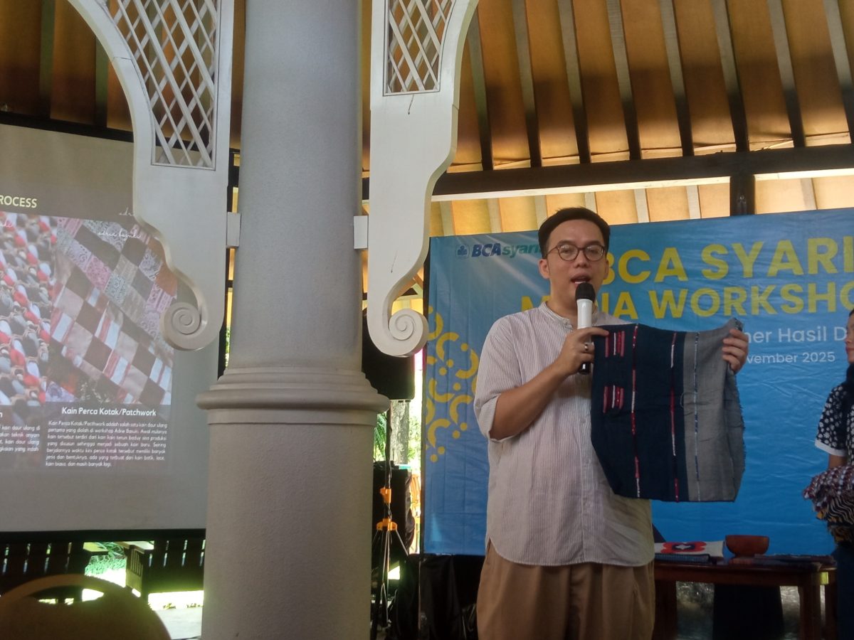 BCA Syariah Gelar Workshop Lukisan Kain Marmer Hasil Daur Ulang