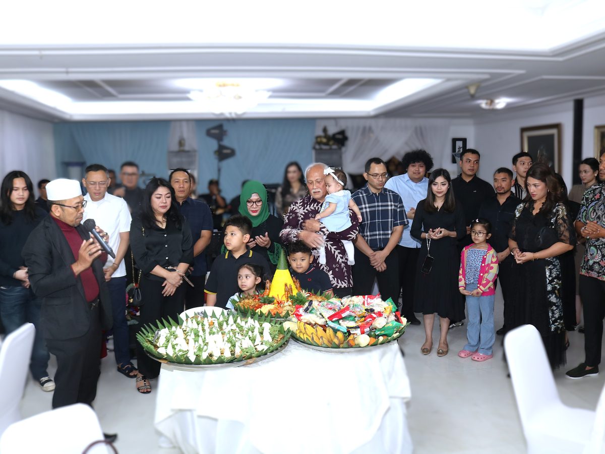 Indra Rukmana Rayakan Ultah Ke-77 Tahun