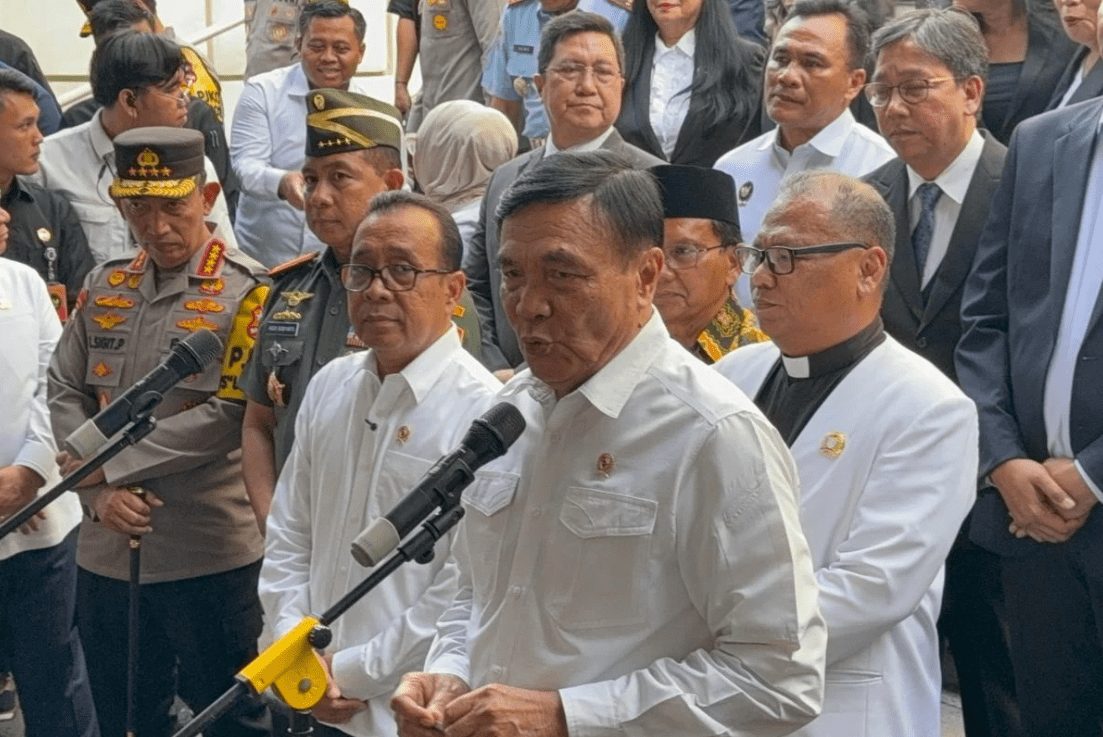 Menko Polkam Pastikan Perayaan Natal 2025 Berlangsung Aman dan Khidmat