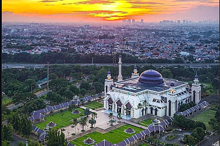 Ribuan Jamaah Padati Sholat Idul Fitri 1447 H di Masjid Agung At-Tin TMII