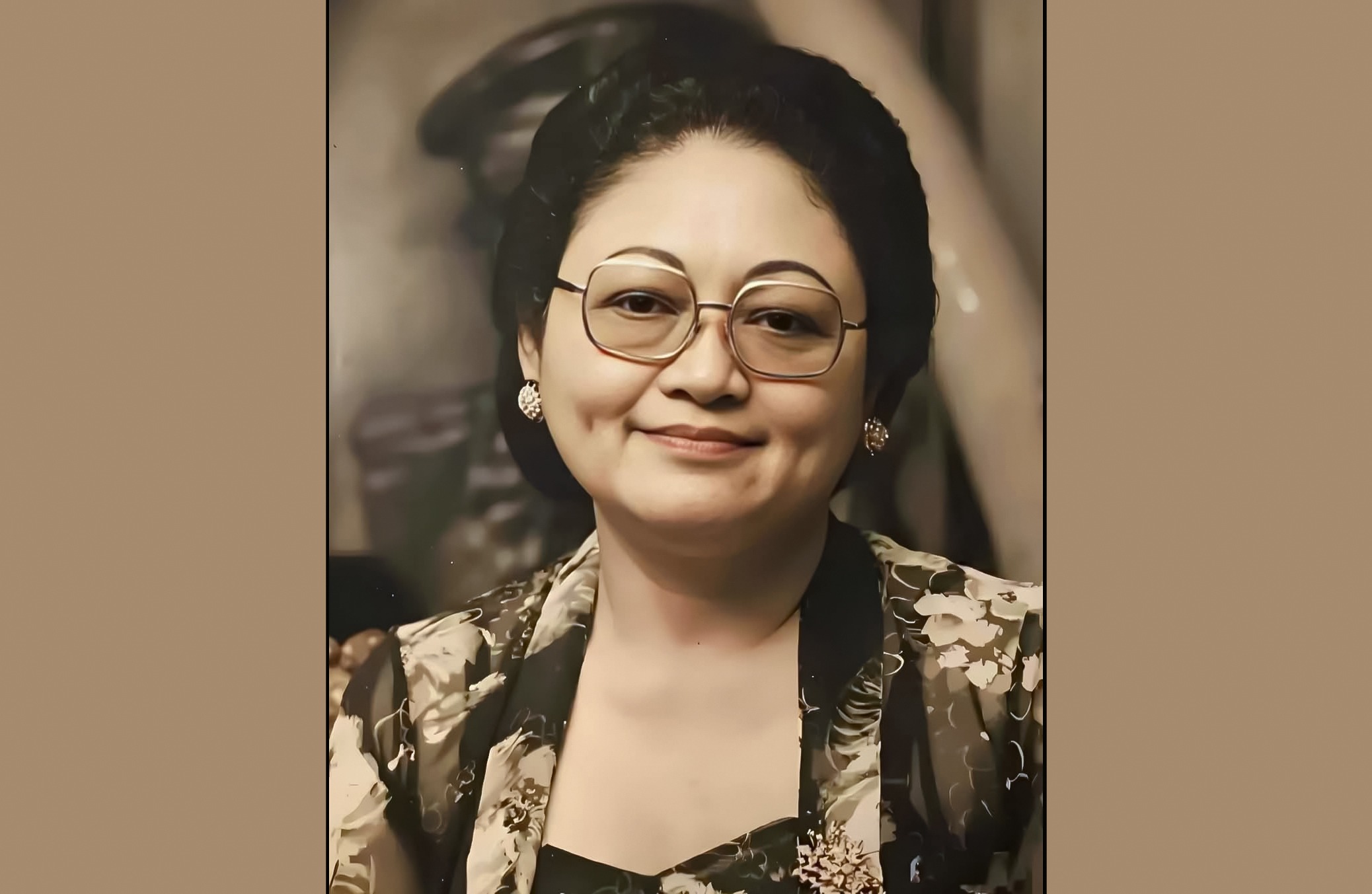 Siti Hartinah : Perempuan yang Menjaga Indonesia dengan Kelembutan (Tulisan Kedua)