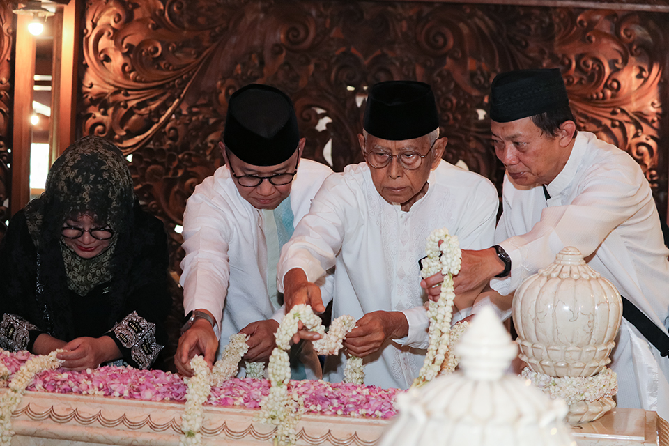 Dari Ziarah ke Santunan, HUT ke-58 Yayasan Harapan Kita Jadi Momentum Berbagi di Giri Bangun