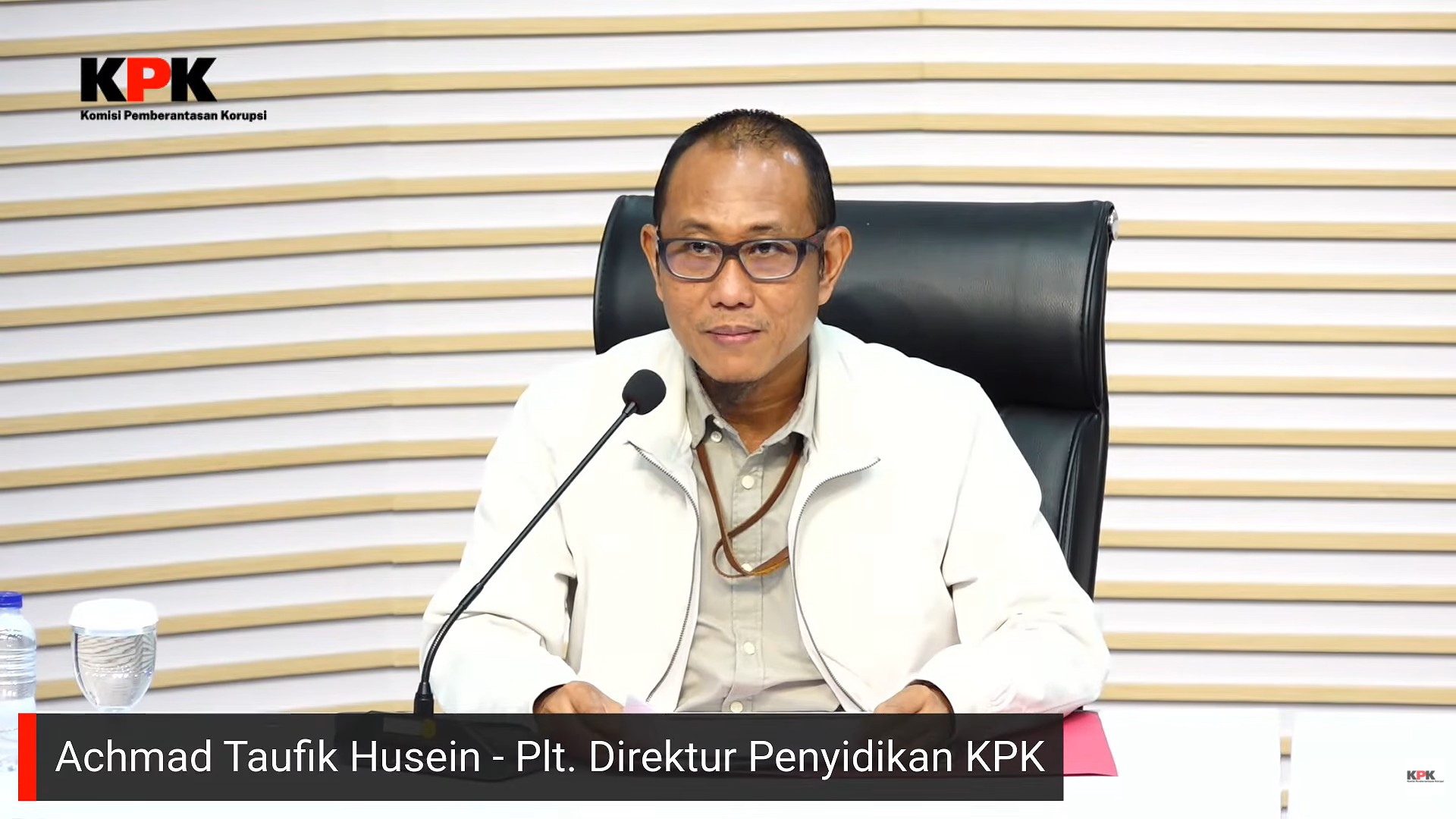 KPK Ungkap Pengadaan HT untuk Karhutla dalam Kasus Dana BNPB