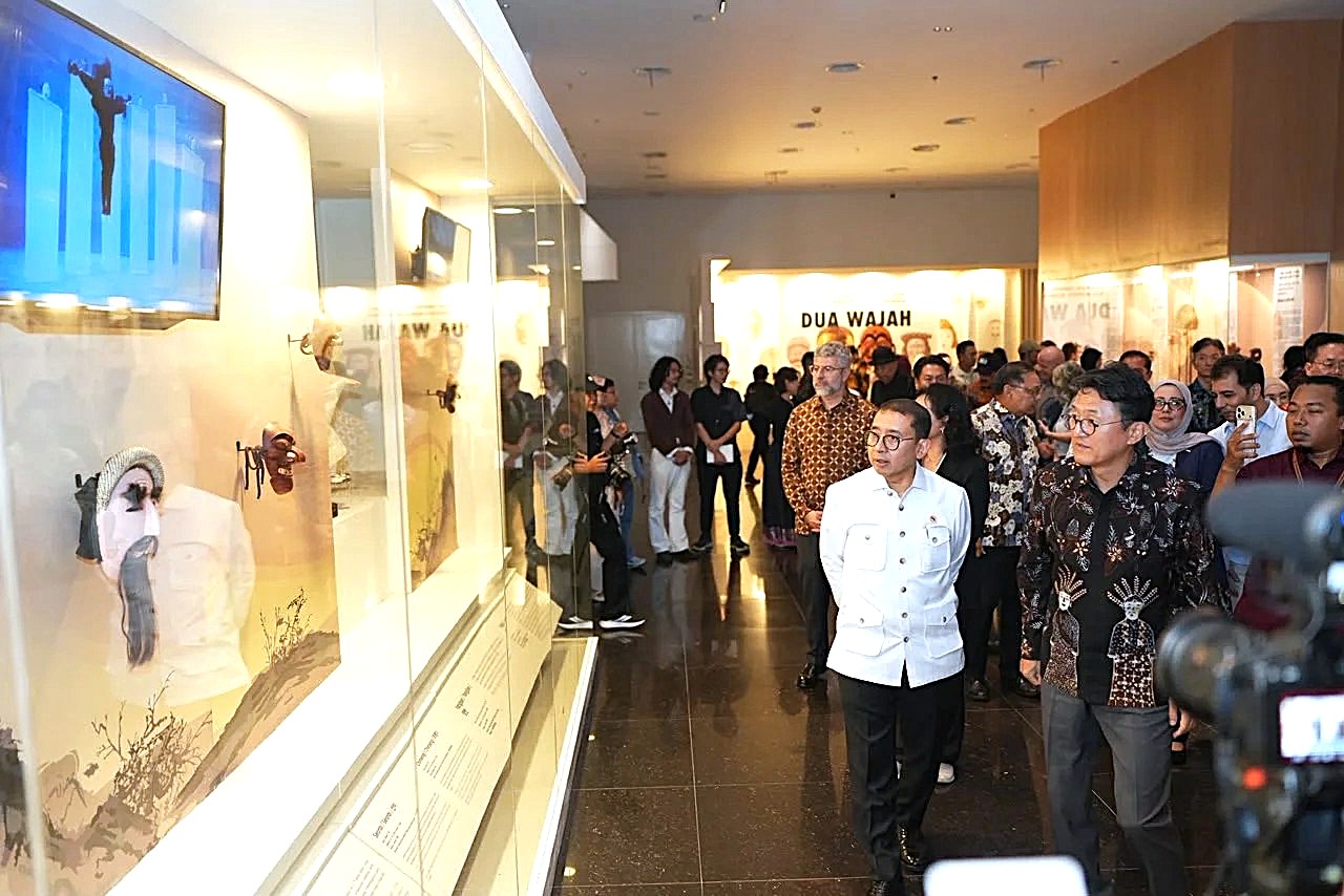 Dua Wajah, Satu Jiwa: Saat Topeng Indonesia dan Korea Bercerita Hal yang Sama